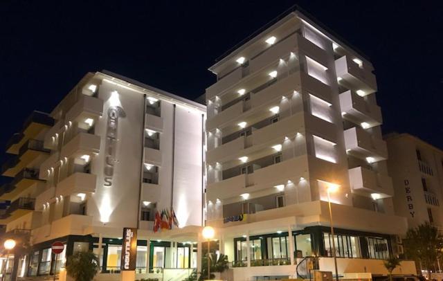 Hotel Nautilus Cattolica Buitenkant foto
