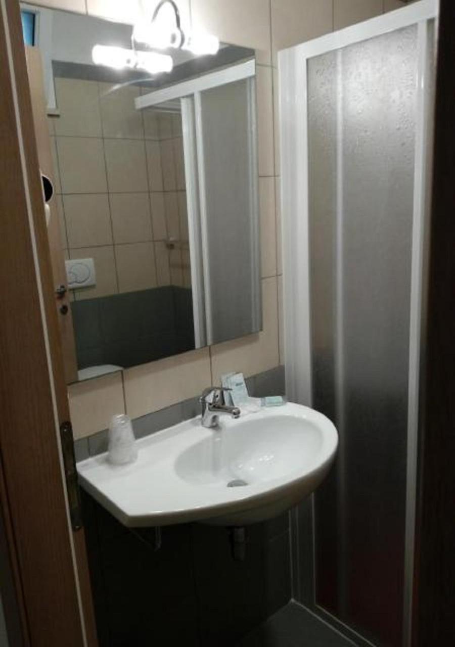 Hotel Nautilus Cattolica Kamer foto