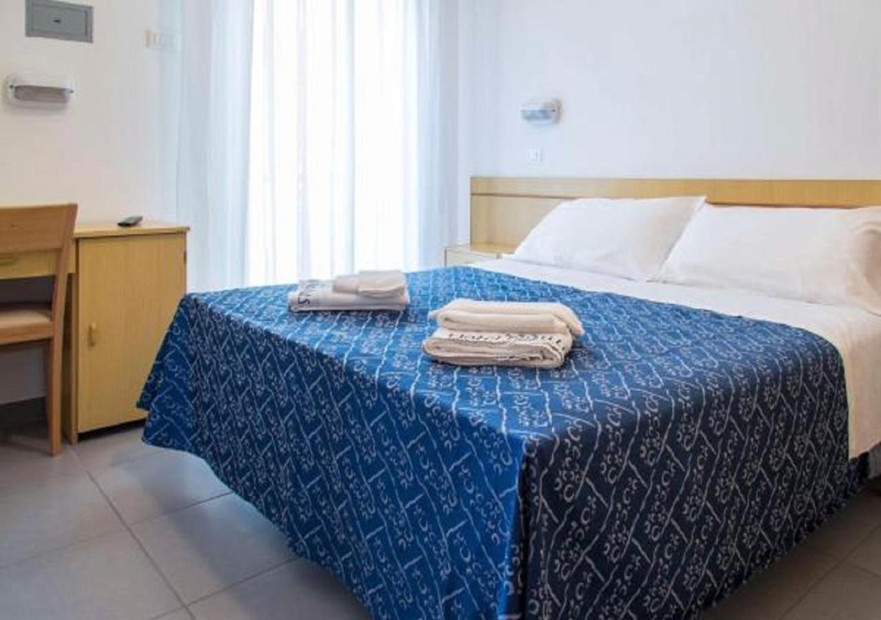 Hotel Nautilus Cattolica Kamer foto